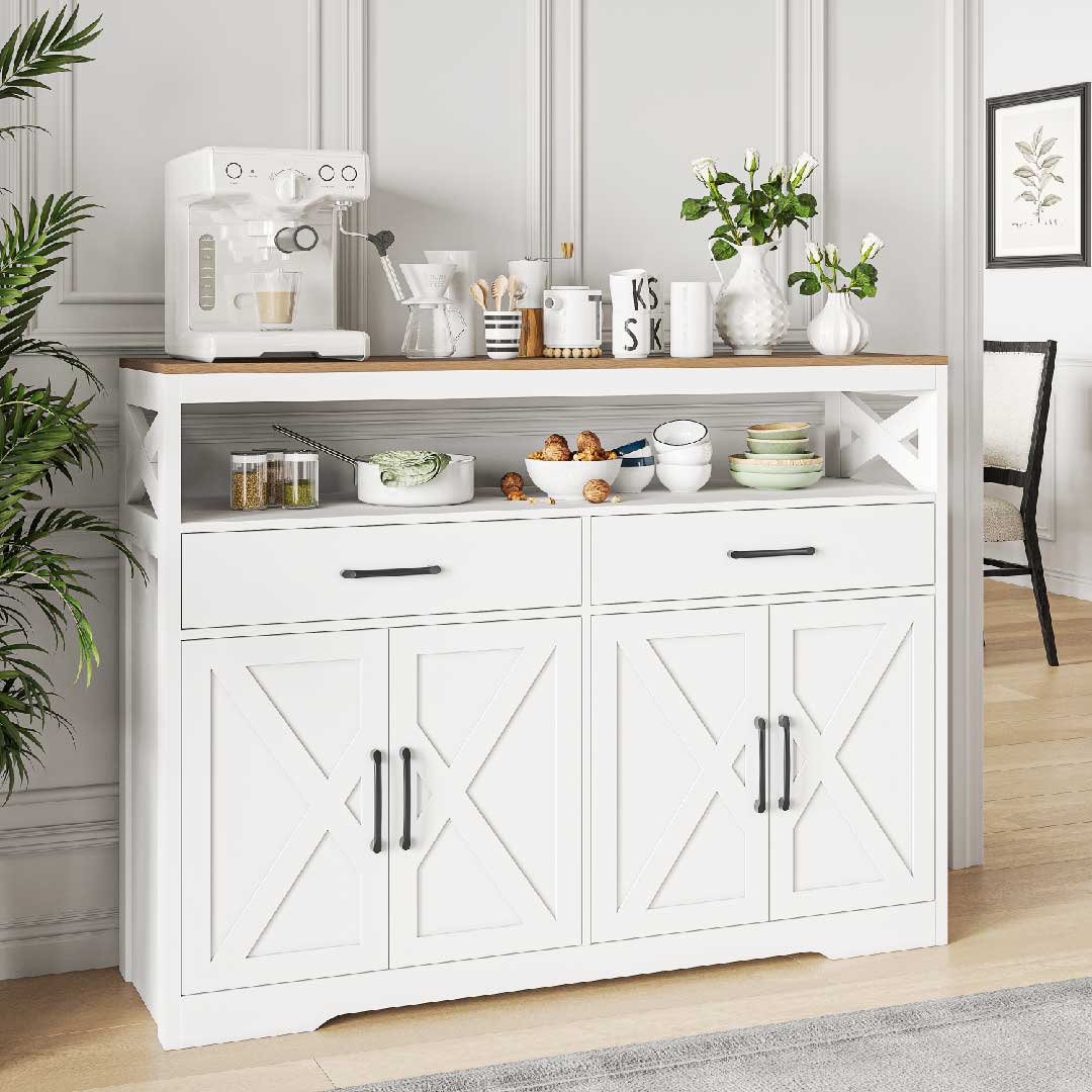 Weißes Sideboard im Wohnzimmer mit Stauraum und Holzplatte – Größe, Stil und Funktion richtig kombinieren