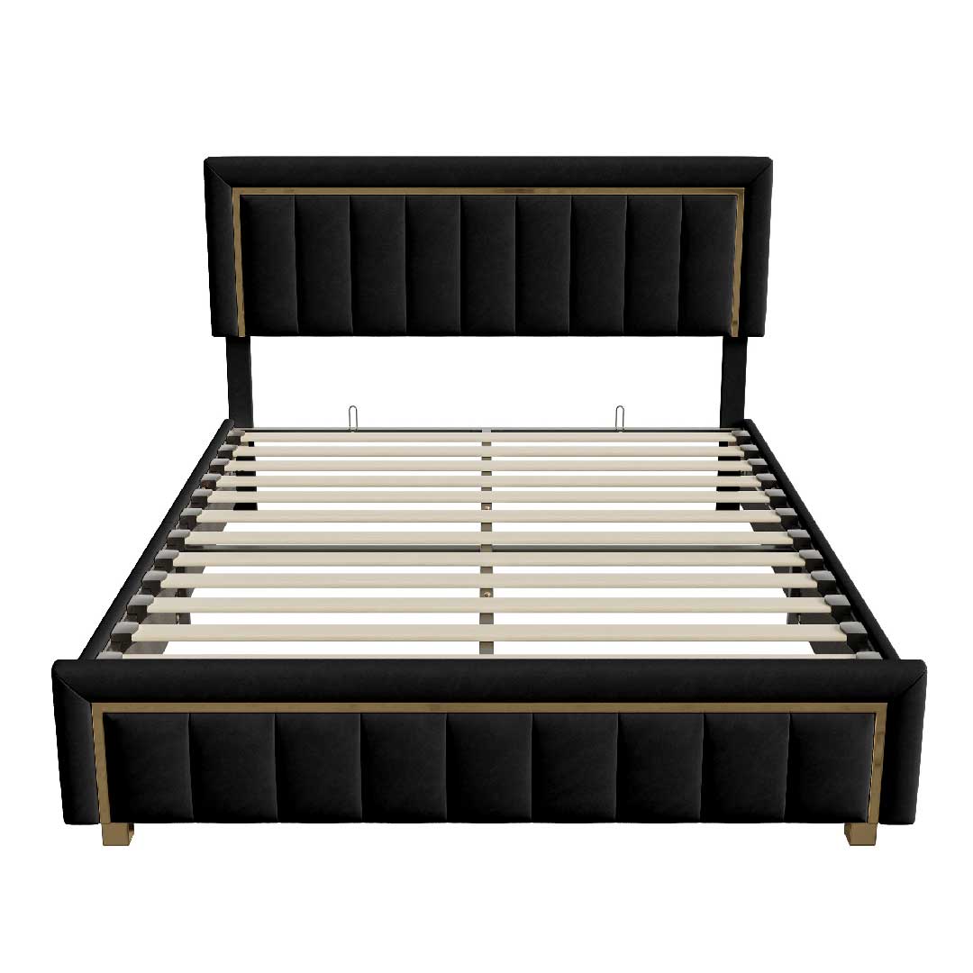 Frontansicht des Yelenaro Polsterbetts 140x200 cm – elegantes Bettgestell in schwarzem Samt mit goldenen Akzenten und Holzlattenrost.