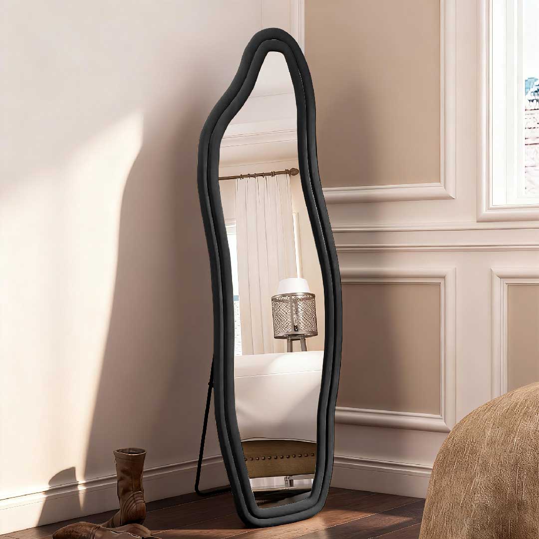 Yelenaro Unregelmäßiger Ganzkörperspiegel mit Samtrahmen – Sicherheitsglas, Wand- & Standspiegel