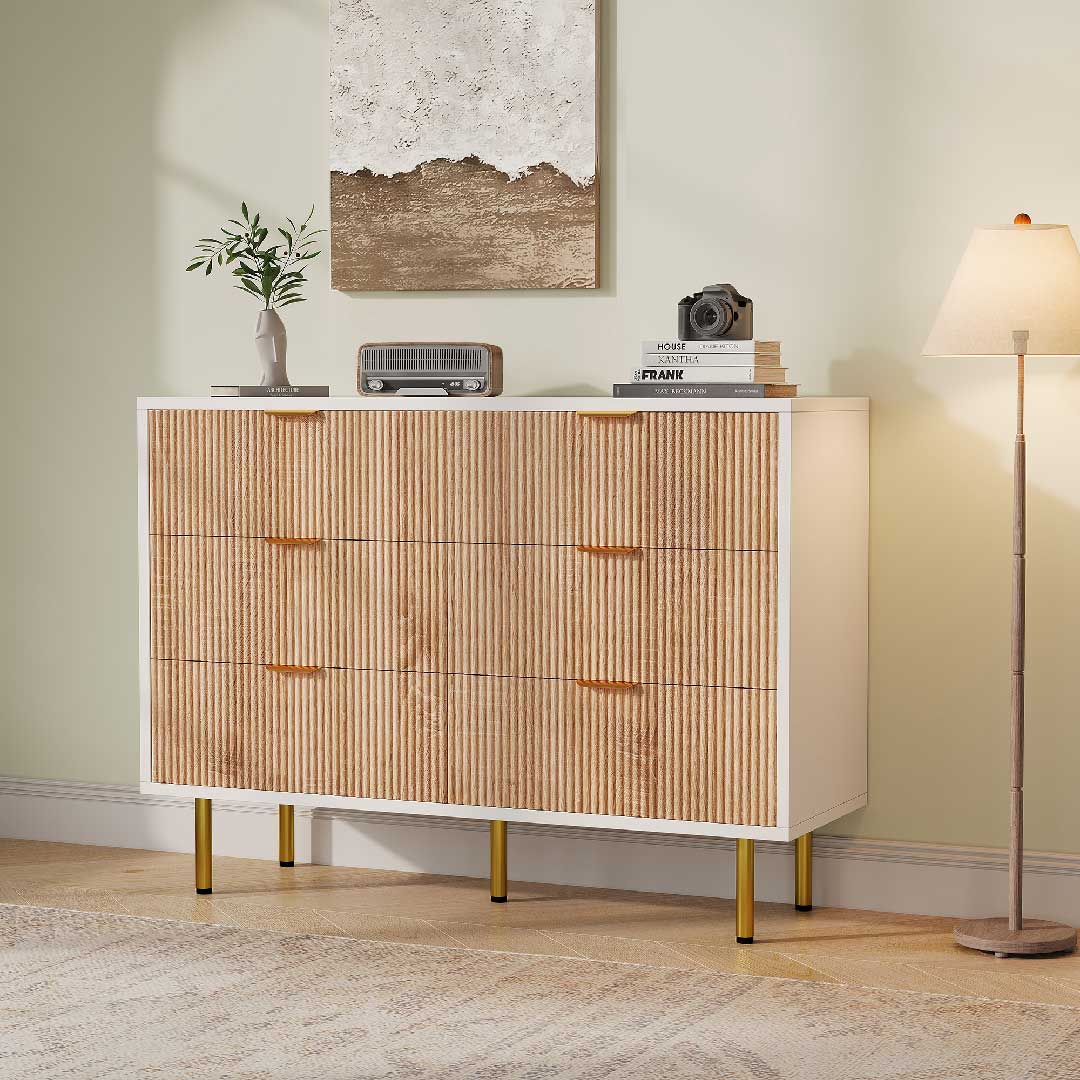 Skandinavisches Sideboard mit 6 Schubladen von Yelenaro – stilvolle Aufbewahrungslösung mit Metallgriffen